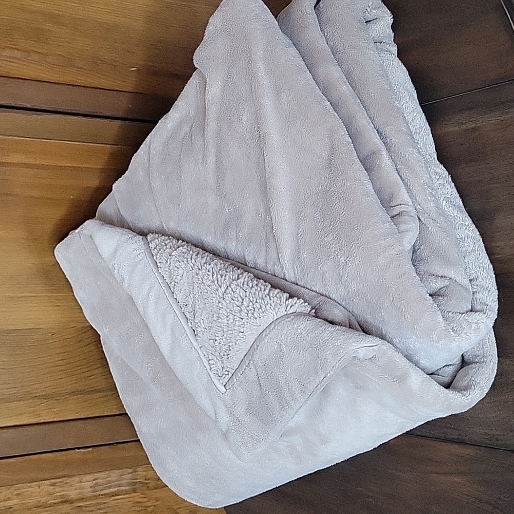Restoration Hardware Fleece Faux Fur Throw Blanket